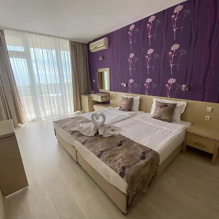 Ancora Hotel 2*